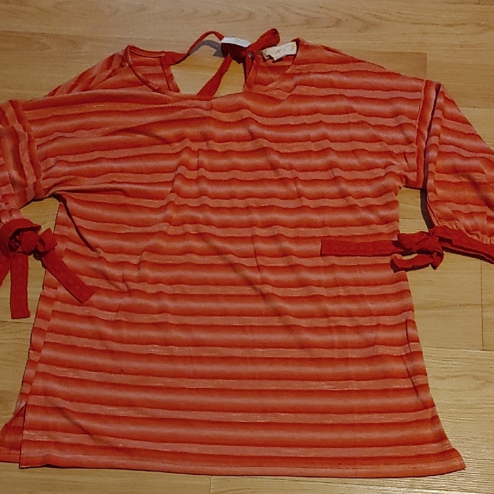 Weekend Suzanne Betro Red Striped Blouse Sz Med
